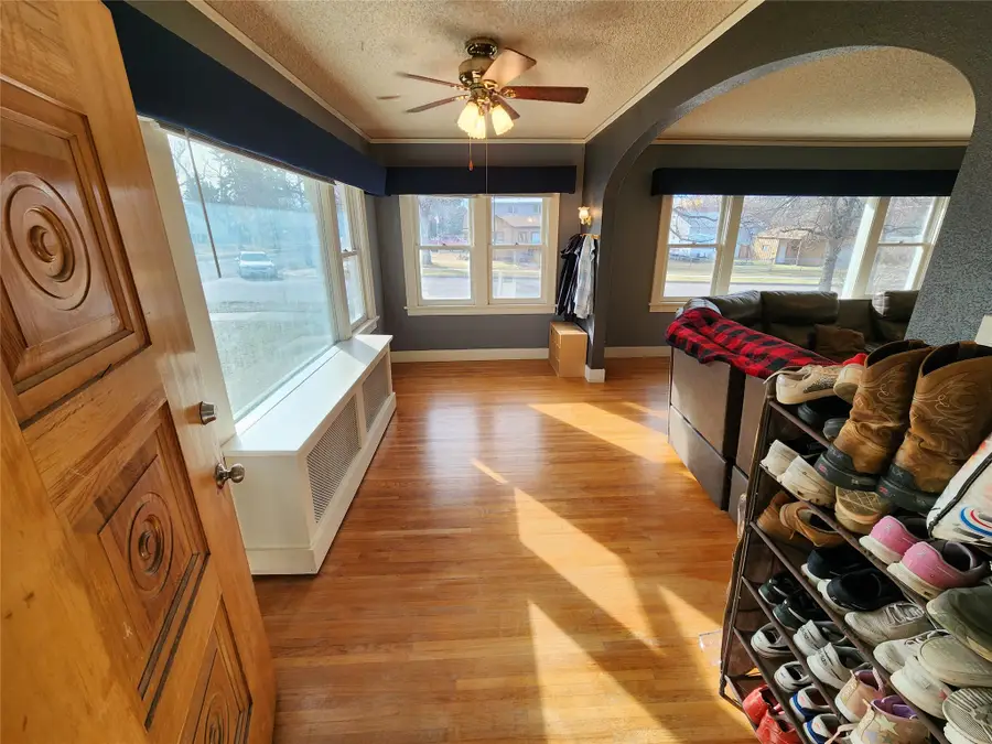 3301 1st Avenue N, Great Falls, MT 59401 - #3