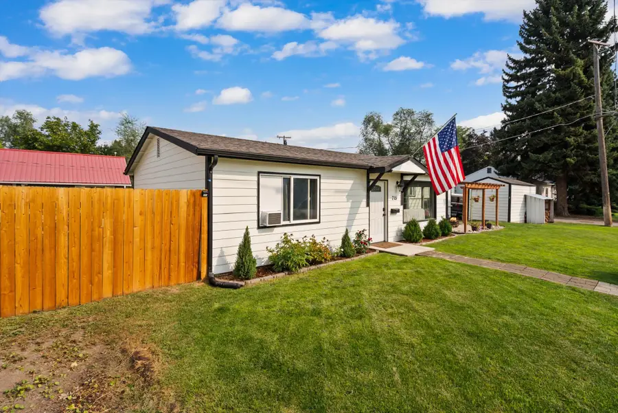 715 8th Street E, Kalispell, MT 59901 - #3