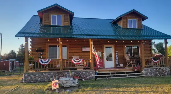 805 3rd Street Sw, Choteau, MT 59422