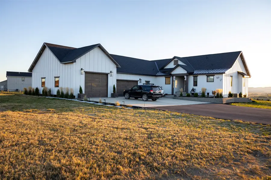 17 Grandview Court, Great Falls, MT 59404 - #2