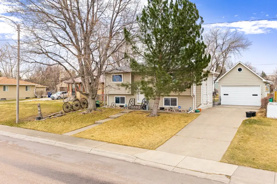 4708 3rd Avenue S, Great Falls, MT 59405 - #2