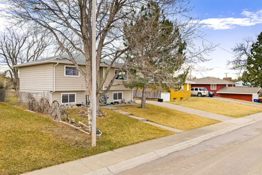 4708 3rd Avenue S, Great Falls, MT 59405 - #3