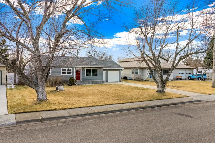 3034 8th Avenue S, Great Falls, MT 59405 - #2