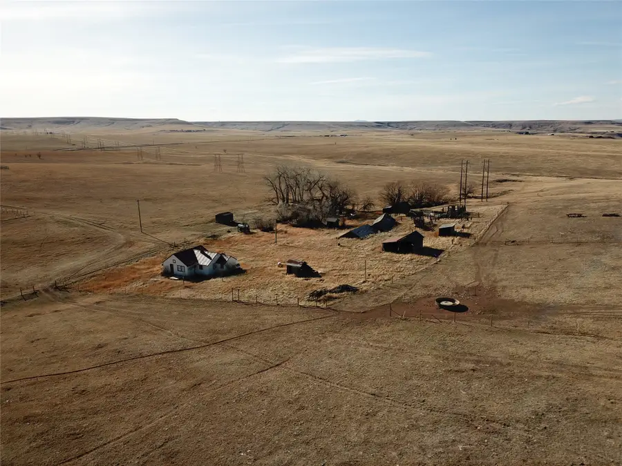 205 Ross Road, Great Falls, MT 59405 - #2