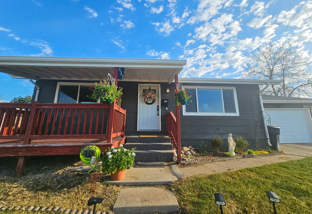 637 33rd Avenue Ne, Great Falls, MT 59404 - #1