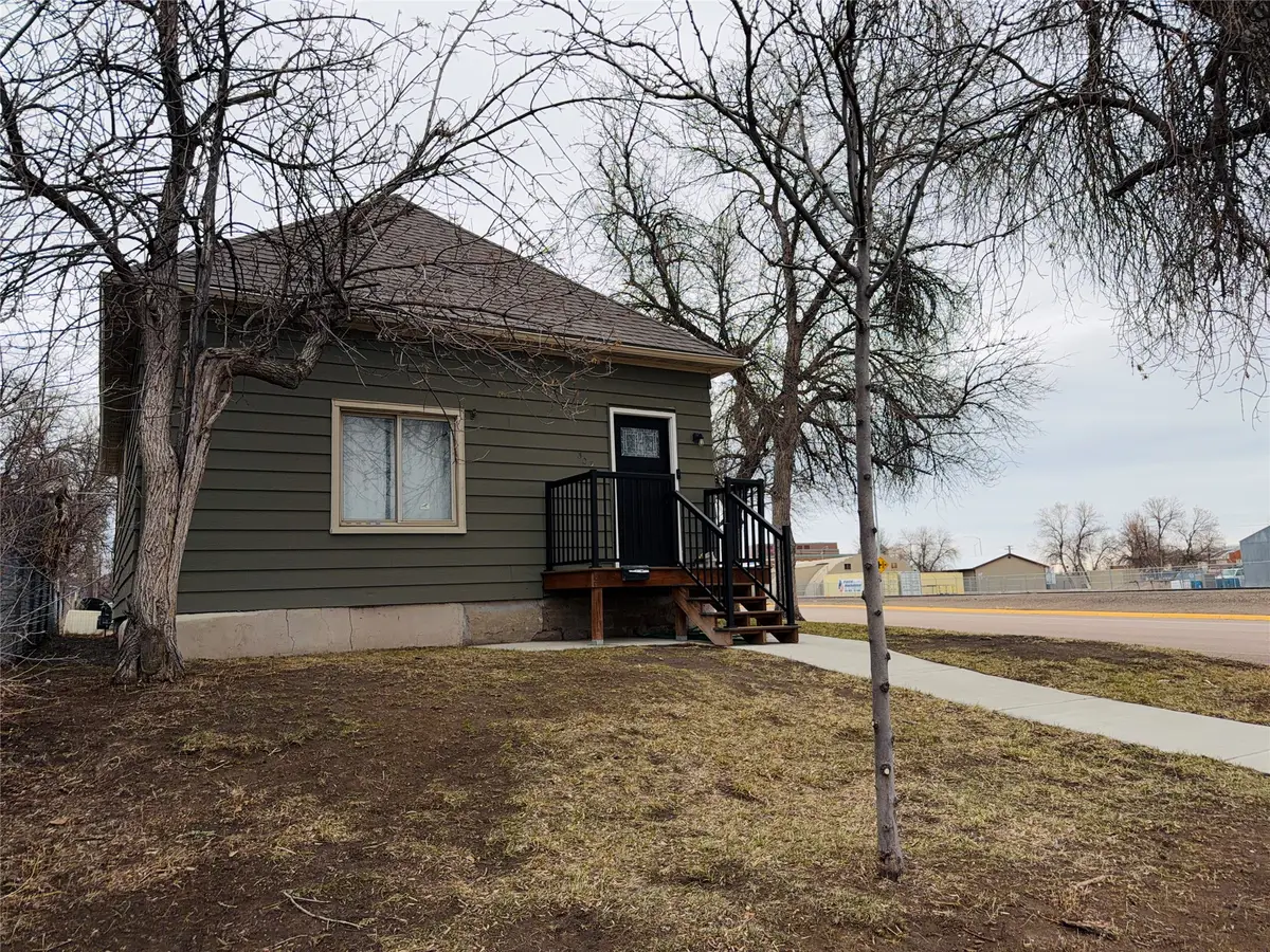 303 2nd Avenue Sw, Great Falls, MT 59404 - #1