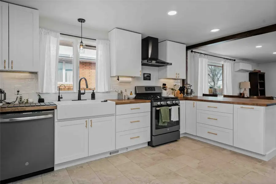 3422 2nd Avenue S, Great Falls, MT 59405 - #2