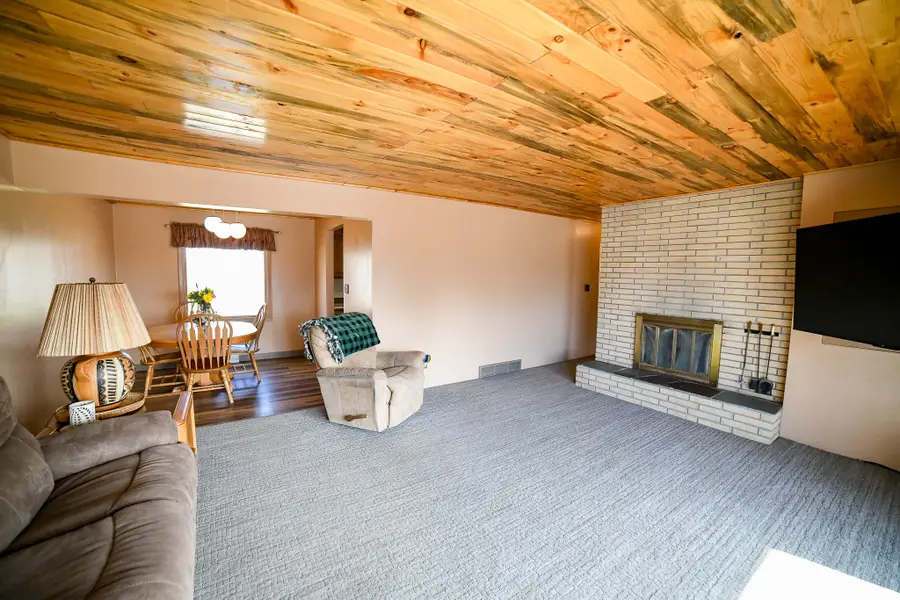 759 33rd Avenue Ne, Great Falls, MT 59404 - #3