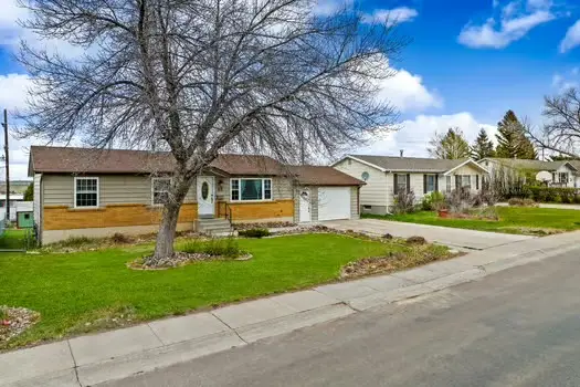 813 36th Avenue Ne, Great Falls, MT 59404 - #2