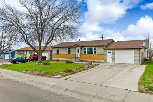 813 36th Avenue Ne, Great Falls, MT 59404 - #3