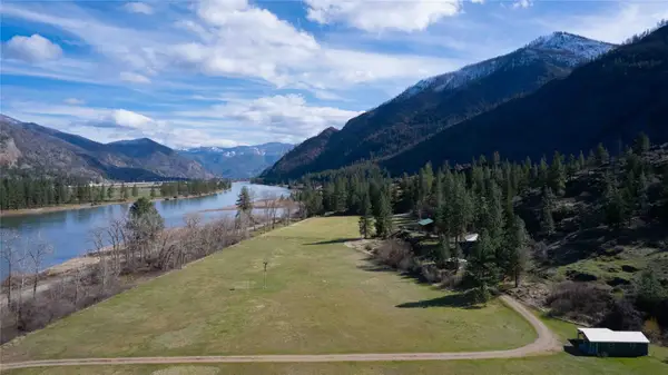 440 River Road E, Plains, MT 59859