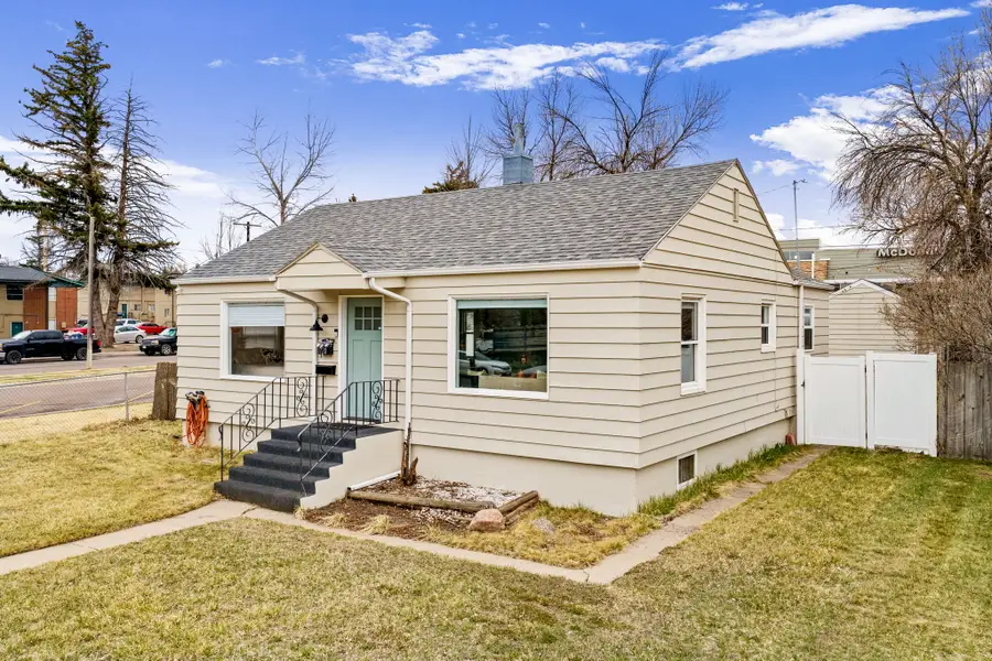 1720 9th Avenue S, Great Falls, MT 59405 - #2