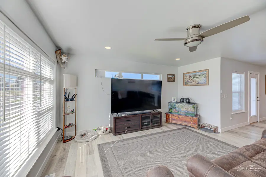 1105 Schley Avenue #A, Butte, MT 59701 - #3