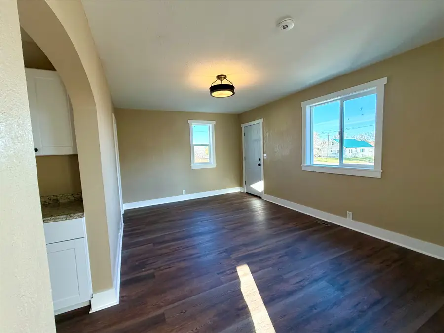 1600 12th Avenue S, Great Falls, MT 59405 - #3