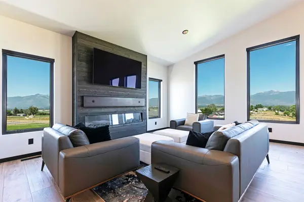 770 Coyote Creek Drive, Corvallis, MT 59828