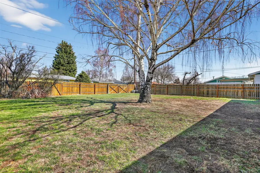 713 26th Avenue Ne, Great Falls, MT 59404 - #2