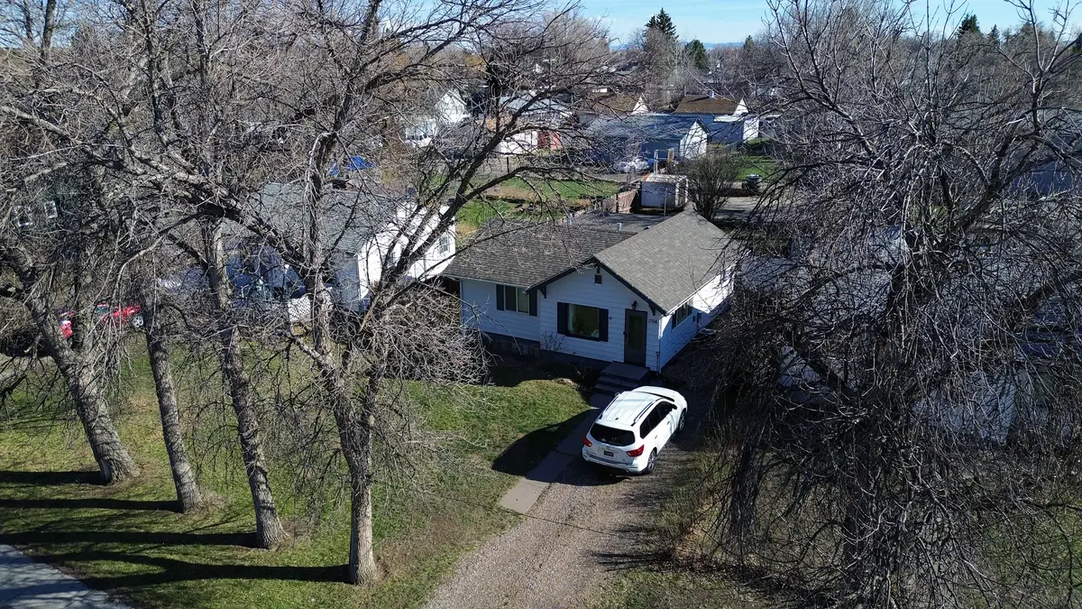 1706 12th Avenue S, Great Falls, MT 59405 - #1