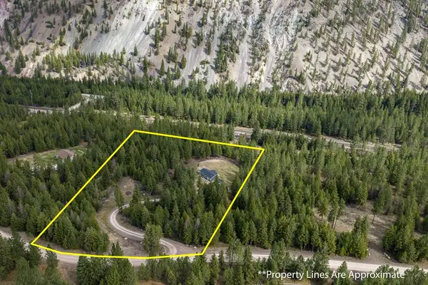 351 Whitewater Lane, Alberton, MT 59820