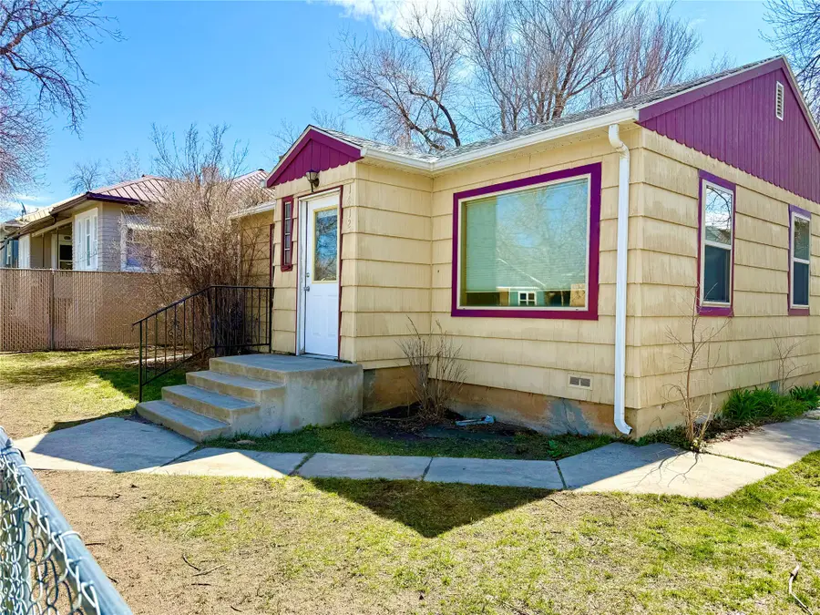 1012 8th Avenue S, Great Falls, MT 59405 - #2