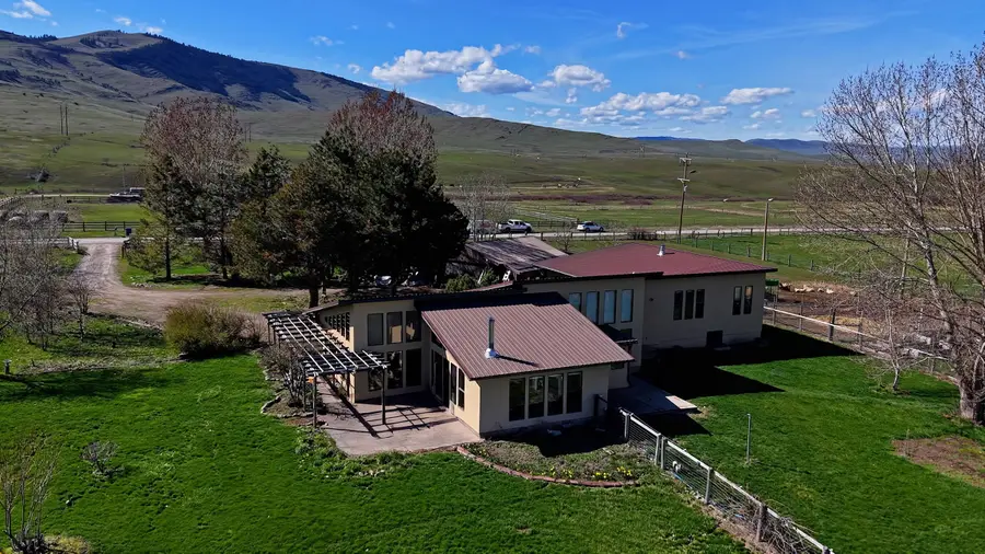 61830 Old Freight Road, Saint Ignatius, MT 59865 - #2