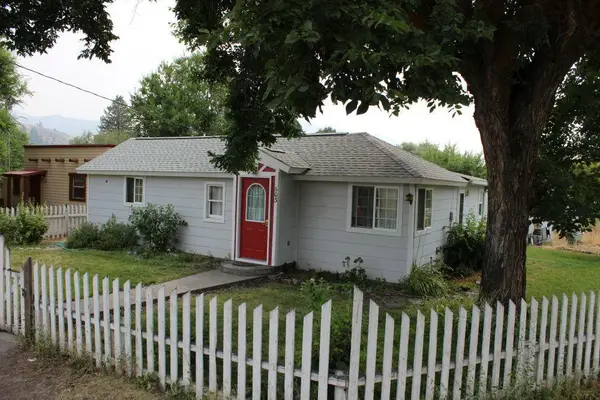 603 S Willis Street, Plains, MT 59859