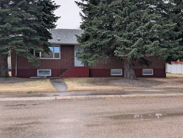 300 Gallatin Street, Shelby, MT 59474