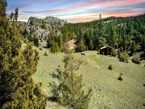 31 Packer Gulch Road, Drummond, MT 59832