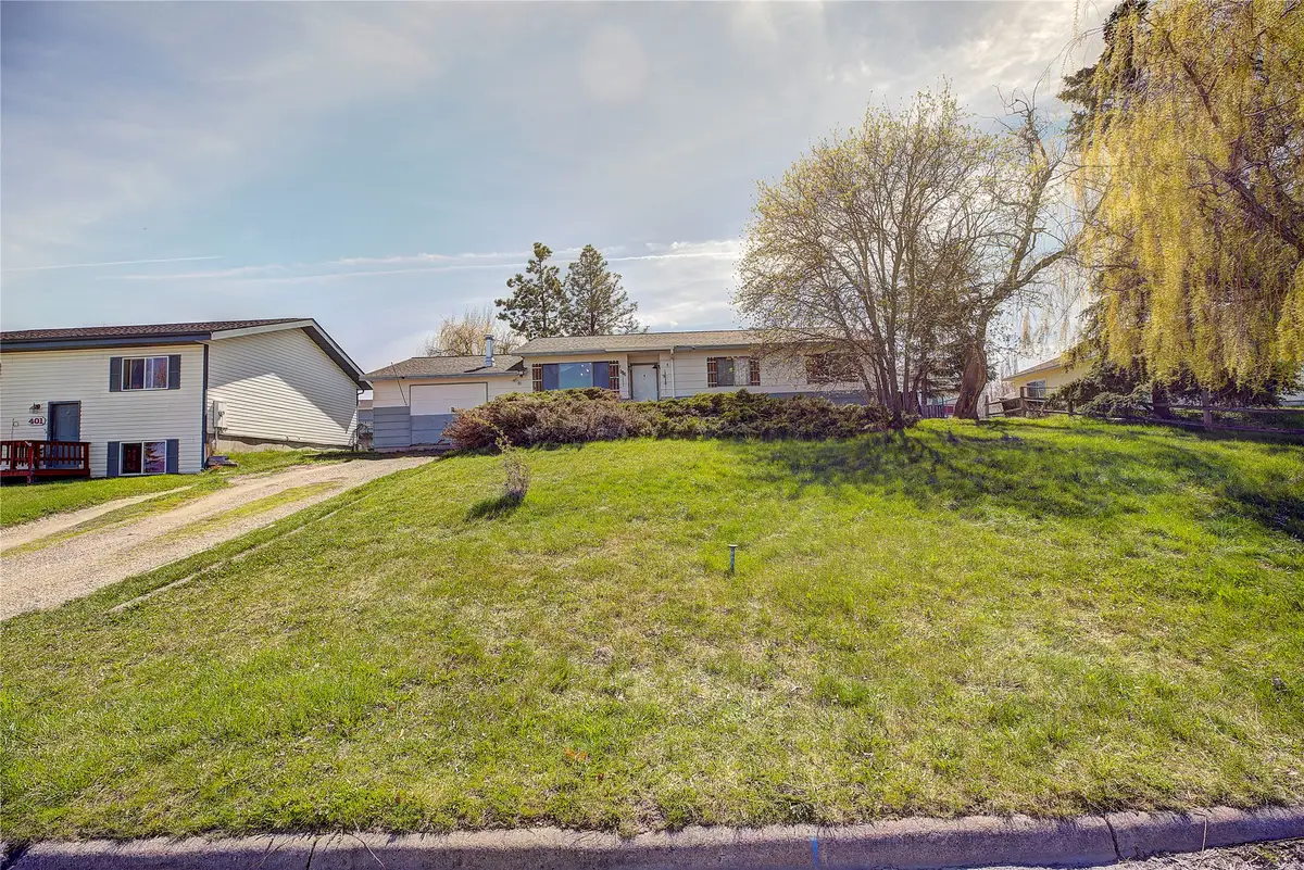 403 19th Avenue W, Polson, MT 59860 - #1