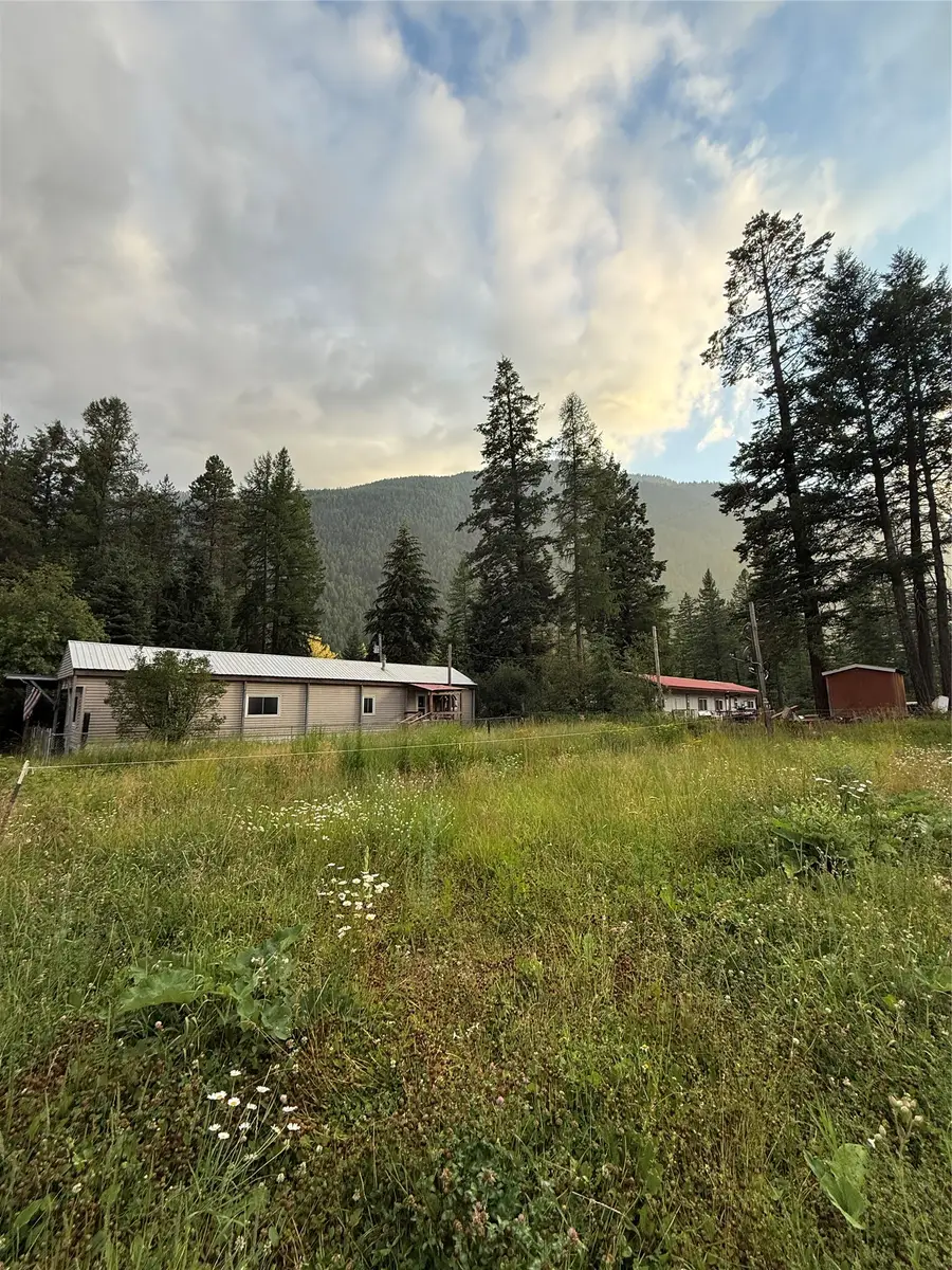 526 Glacier Avenue, Hungry Horse, MT 59919 - #2