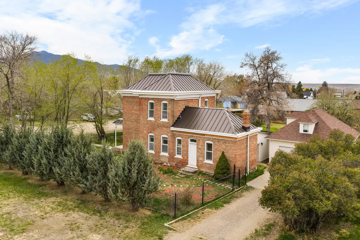 113 E Poppleton Street, Sheridan, MT 59749 - #1