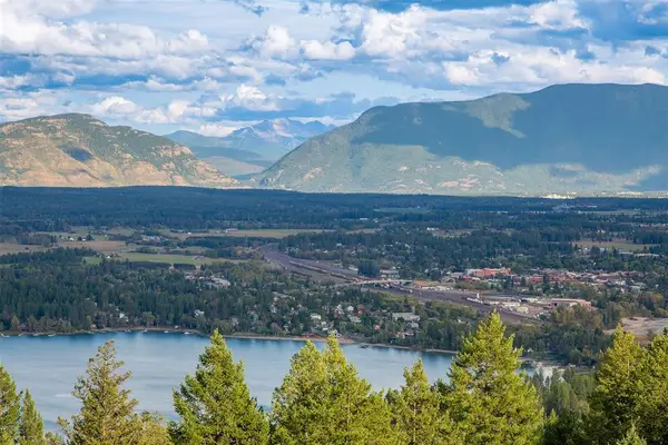 317 Wolf Run Drive, Whitefish, MT 59937