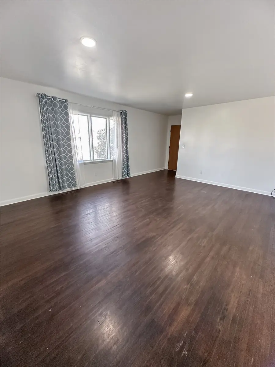 311 8th Avenue Se, Cut Bank, MT 59427 - #3