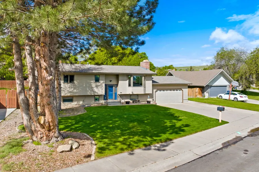 2708 Dawn Drive, Great Falls, MT 59404 - #2