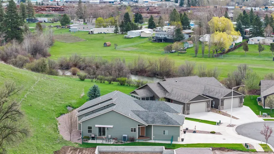 251 E Nicklaus Avenue, Kalispell, MT 59901 - #3