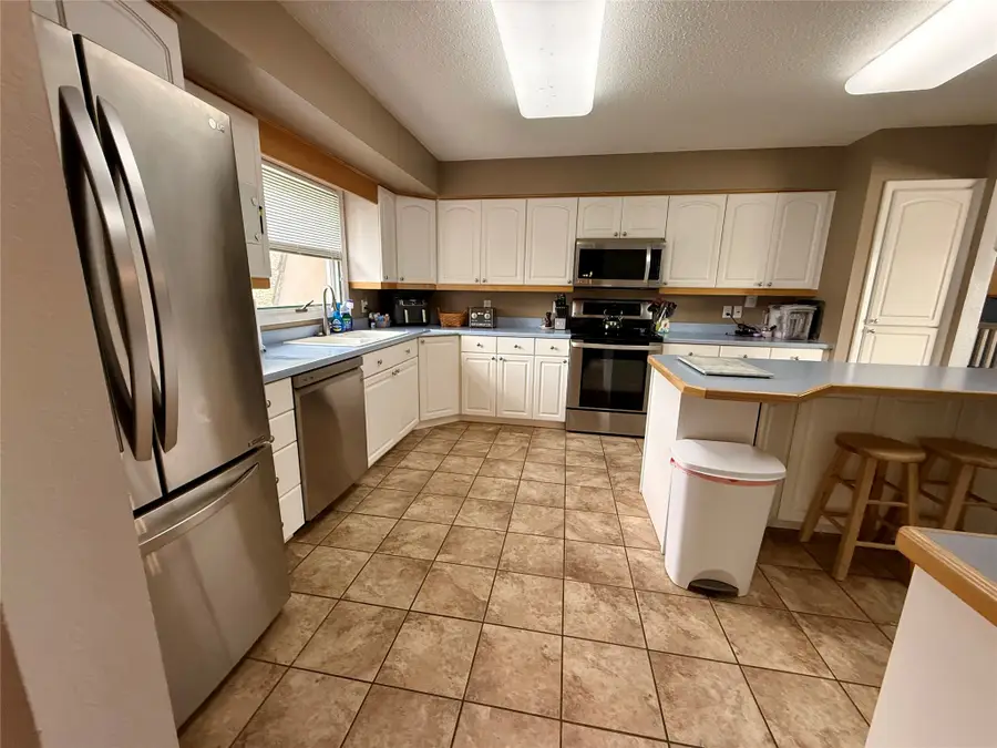 1013 26th Avenue Sw, Great Falls, MT 59404 - #3