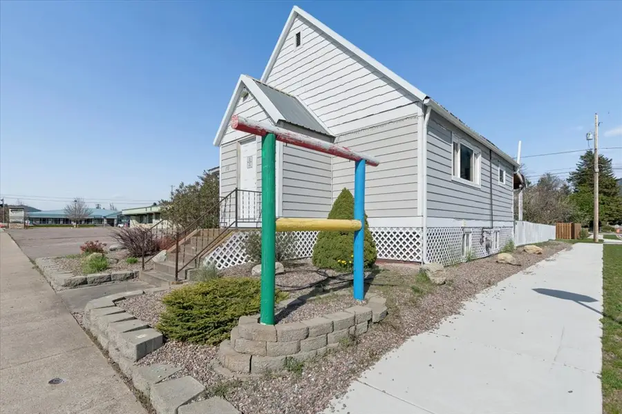 135 Nucleus Avenue, Columbia Falls, MT 59912 - #3