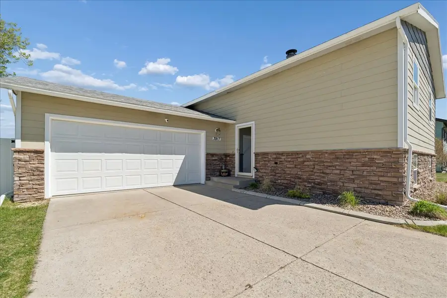 3917 13th Avenue S, Great Falls, MT 59405 - #2
