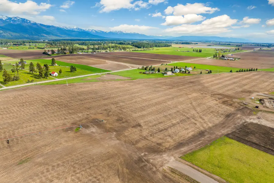 3008 Farmhouse Ct, Columbia Falls, MT 59912 - #2