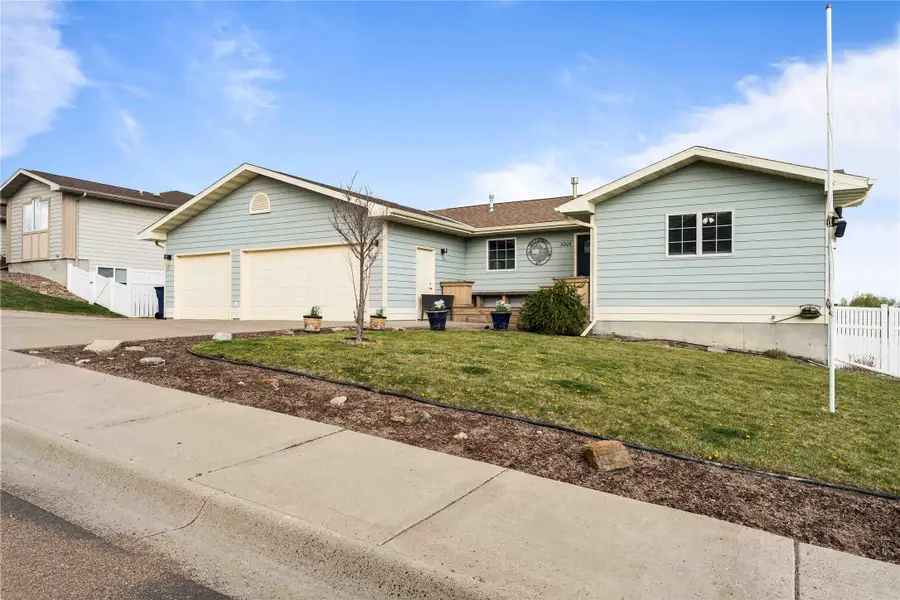 3209 Kingwood Drive, Great Falls, MT 59404 - #2