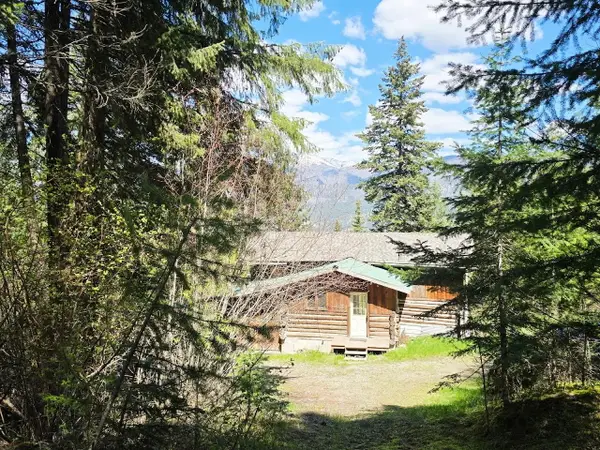 93 Wapiti Point Road, Thompson Falls, MT 59873