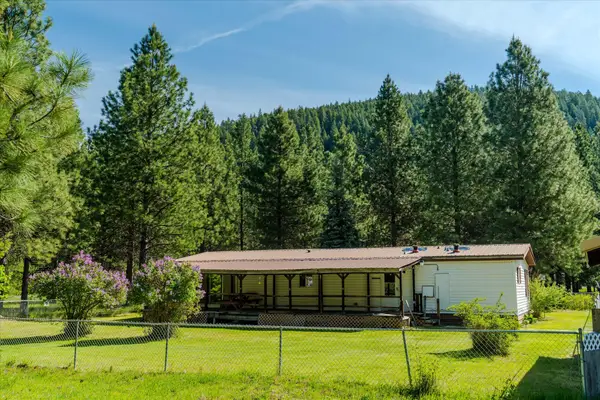 74 Hawkeye Lane, Troy, MT 59935