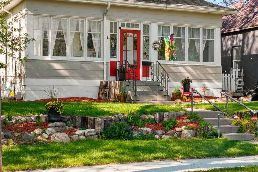 811 7th Avenue N, Great Falls, MT 59401 - #3