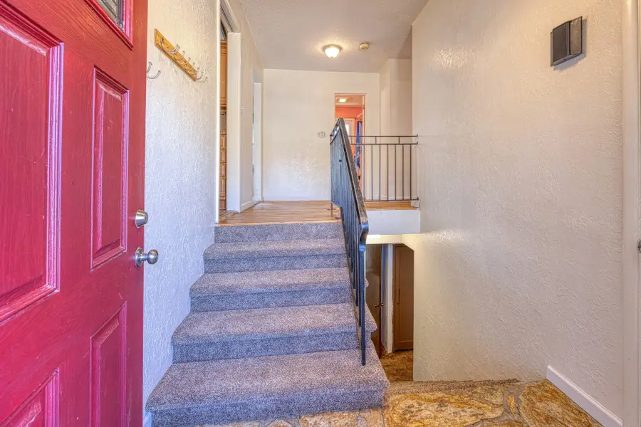 602 Carol Drive, Great Falls, MT 59405 - #3