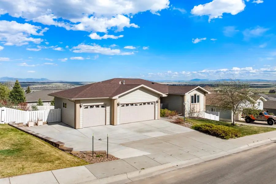 3205 Kingwood Drive, Great Falls, MT 59404 - #2