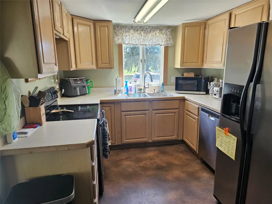 4717 5th Avenue S, Great Falls, MT 59405 - #3