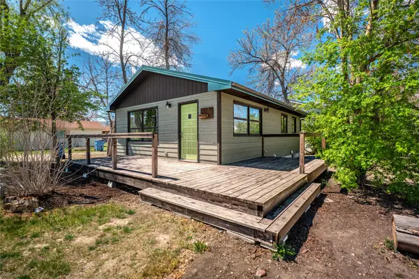 110 4th Street N, Fairfield, MT 59436