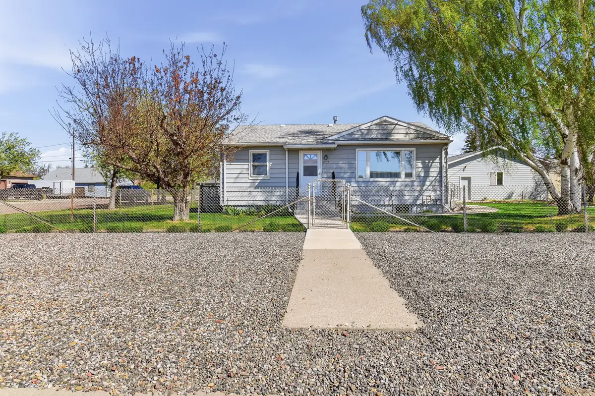 1027 3rd Avenue Sw, Great Falls, MT 59404 - #1