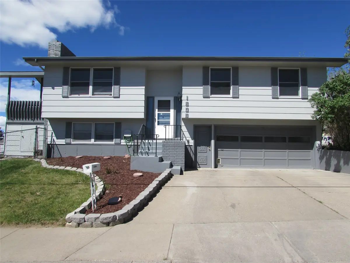 1606 9th Street Nw, Great Falls, MT 59404 - #1