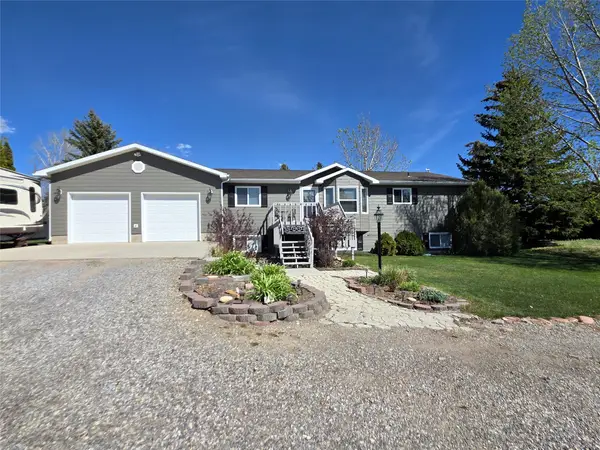 303 12th Ave Ne, Choteau, MT 59422