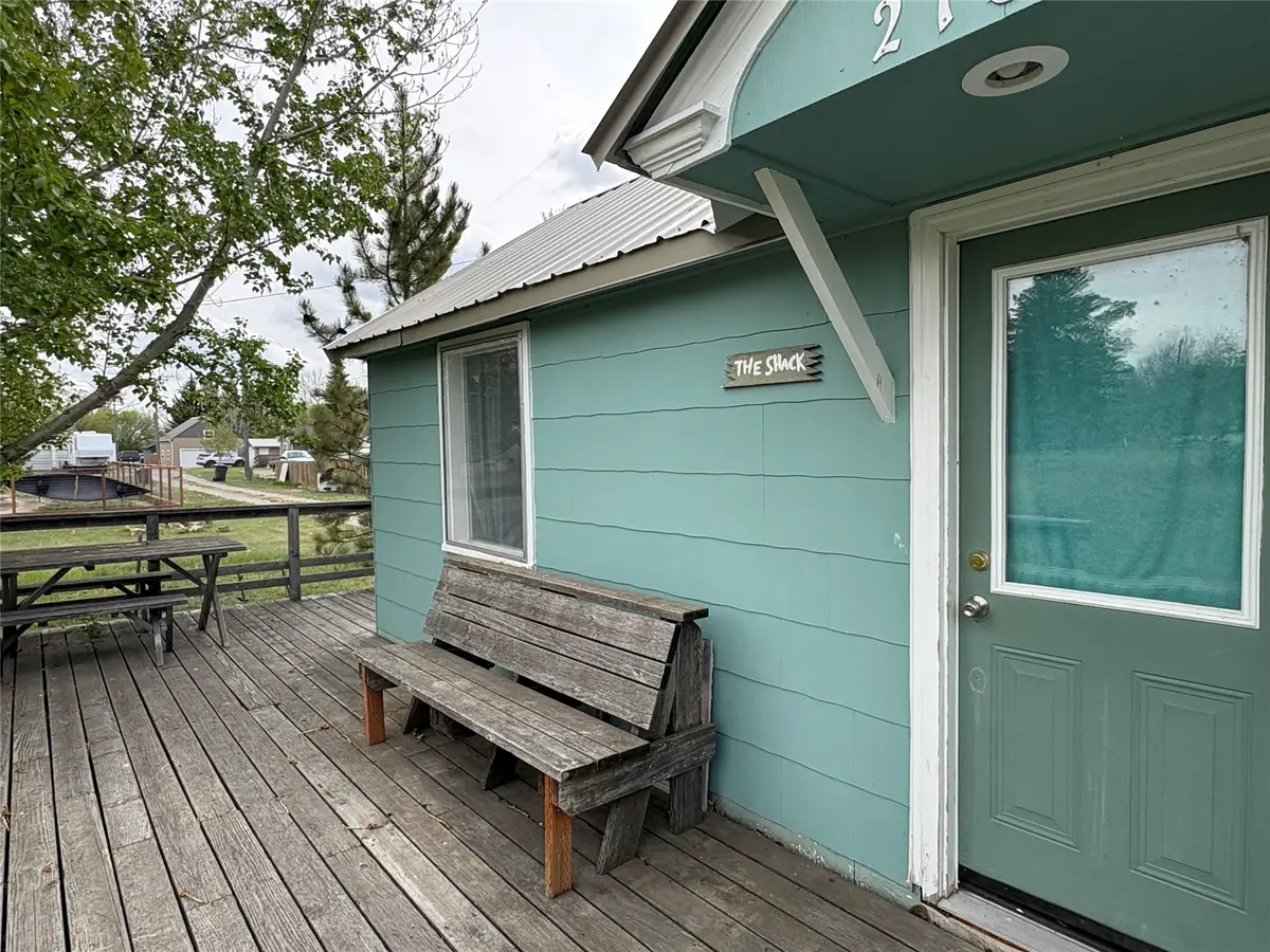 216 3rd Avenue Sw, Choteau, MT 59422 - #1